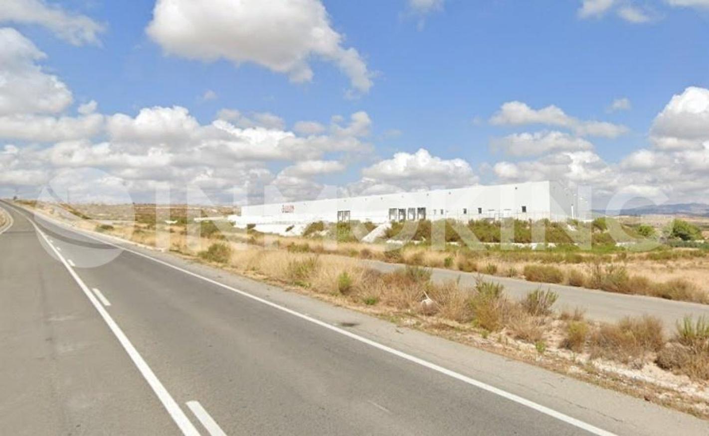 Foto de la propiedad Nave Torres de Cotillas 9.395m2 con muelles